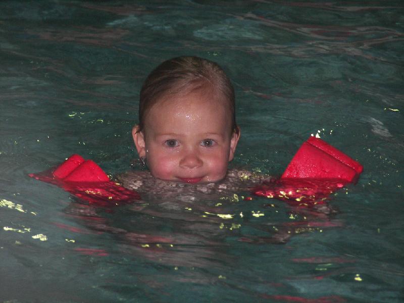 2008-04-17 007.jpg - Se mor jeg kan svømme